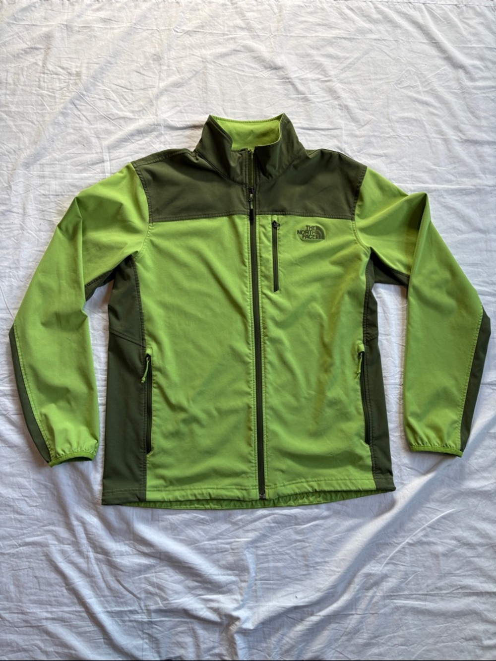 The North Face Two-Tone Lime and Olive Softshell Jacket Men’s Large